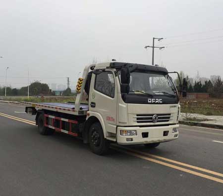 東風(fēng)黃牌1拖2平板清障車專威牌HTW5080TQZPE型清障車